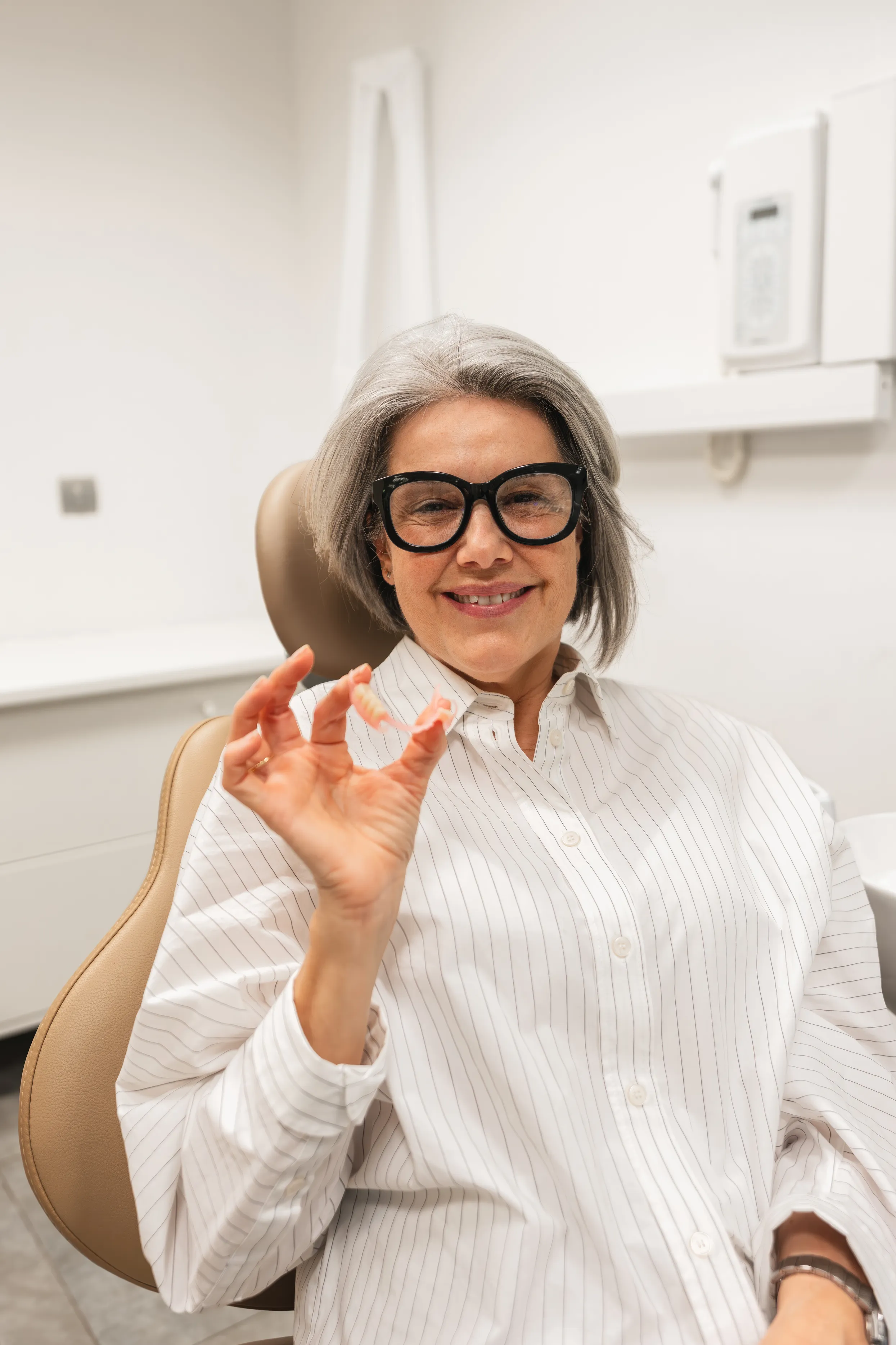 Implant-supported denture